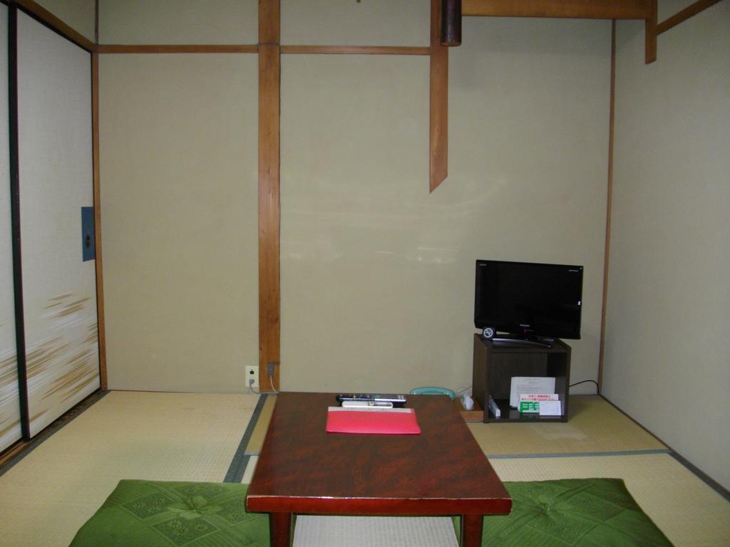 Nishikiro Hotel Kyoto Buitenkant foto