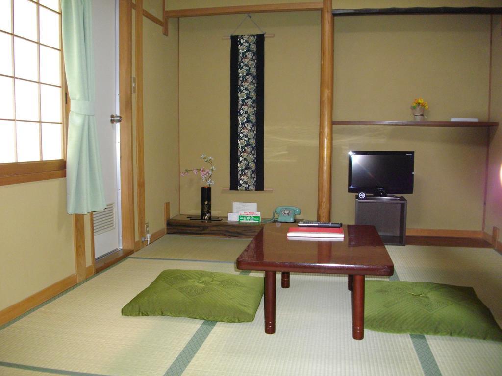 Nishikiro Hotel Kyoto Buitenkant foto