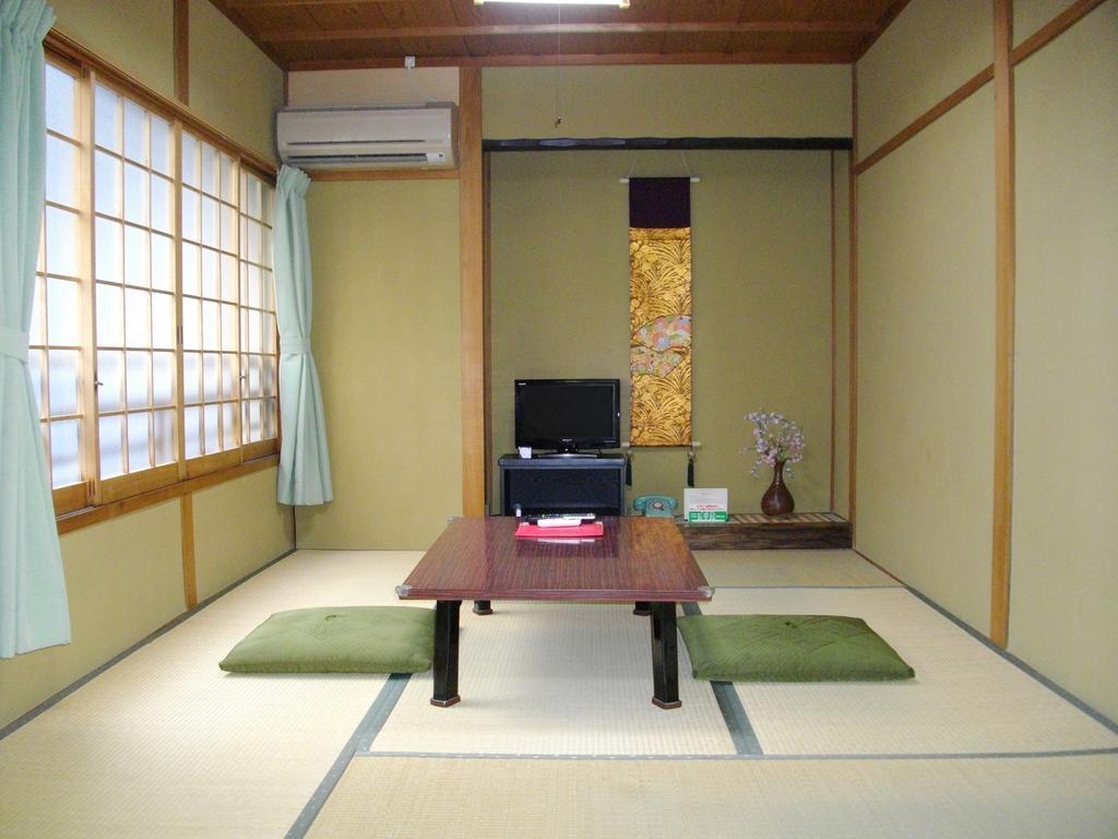 Nishikiro Hotel Kyoto Buitenkant foto